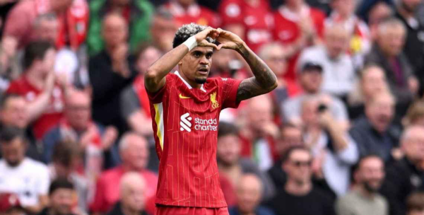 牛道配资 曼联积极寻找前锋, 传沃特金斯和塞斯科成为引援目标