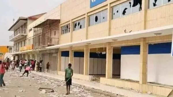 盒马配资 安哥拉中资企业遭持枪劫匪闯入 使馆证实无伤亡局势趋稳