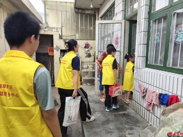 亿策略 青岛西海岸新区红石崖街道金凤山社区：夏日浓浓，温情满社区